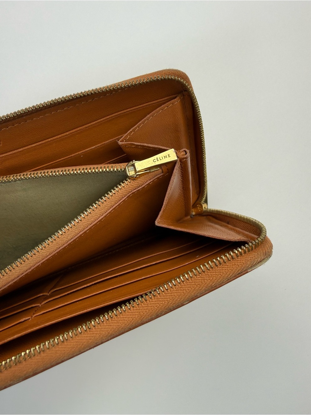 CELINE Colorblock Leather Zippered Long Wallet - Picture 6 of 16
